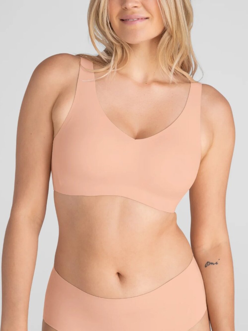 Honeylove Soft Form Pullover Wirefree Bra M Blush Removable Cups LWBR0103B